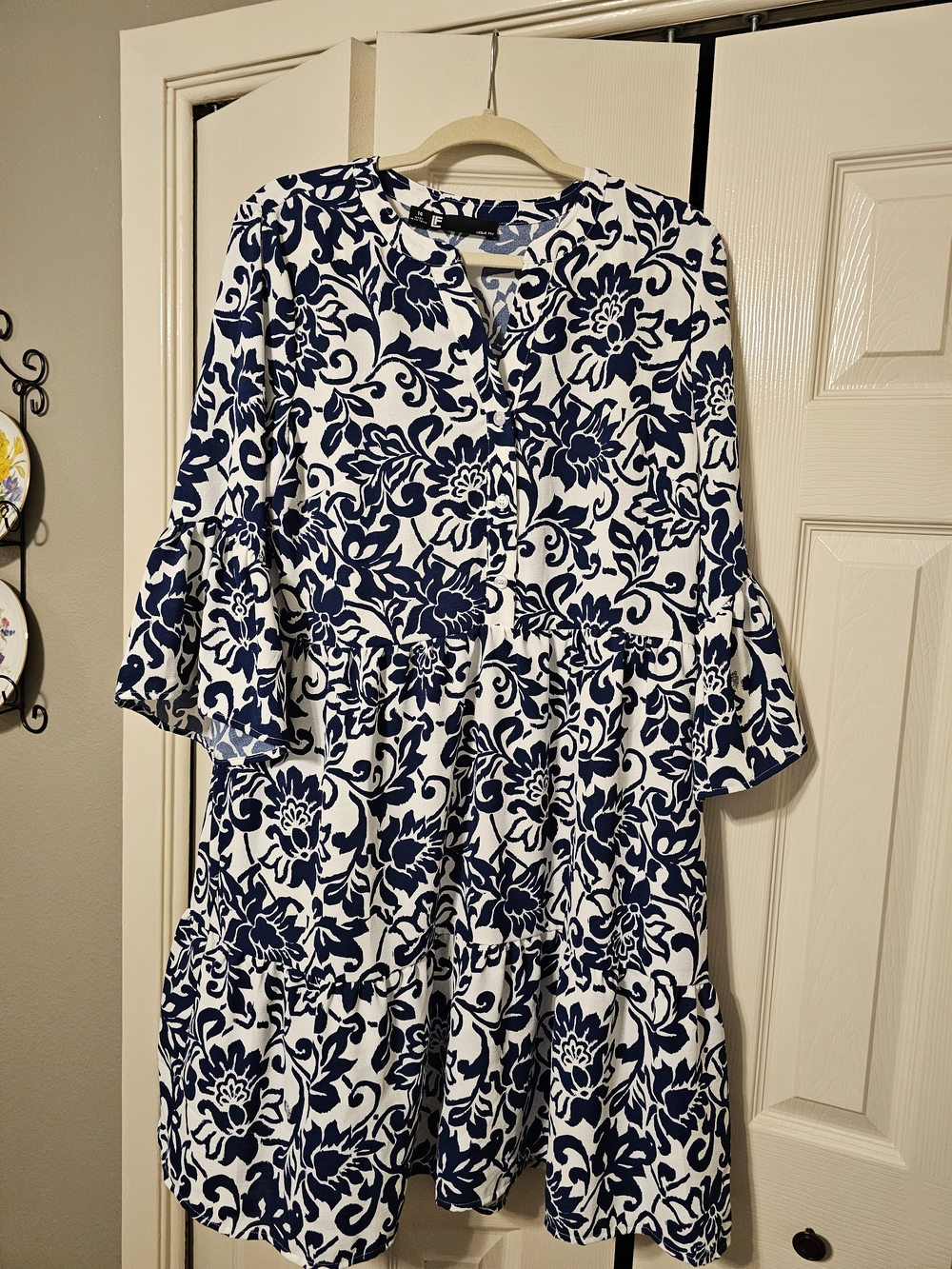 Leslie Fay Navy and White Floral Tiered Long-Sleeve Dress